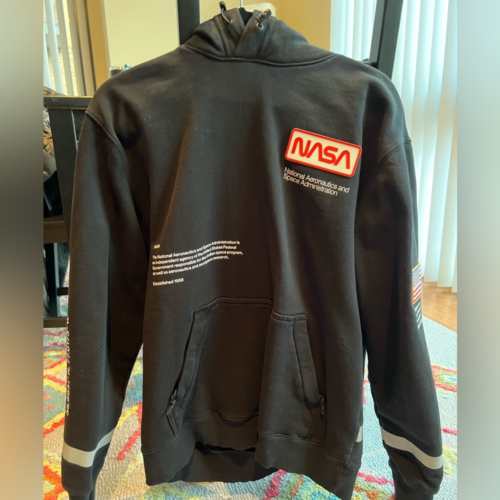 NASA H&M Sweatshirt Medium, Like New
